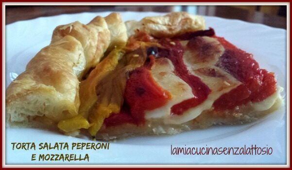 Torta salata peperoni e mozzarella