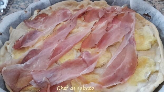 Torta salata speck e brie