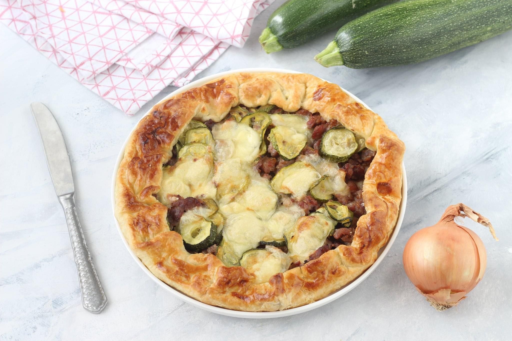 Torta salata zucchine e salsiccia
