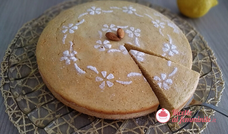 Torta simil caprese bianca con il bimby