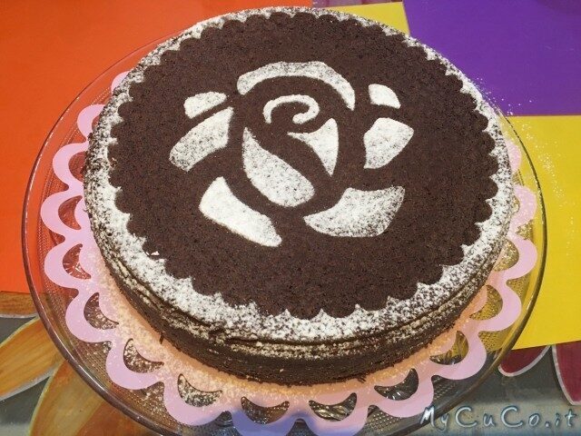 Torta soffice al cacao con Moulinex Companion e i-Companion