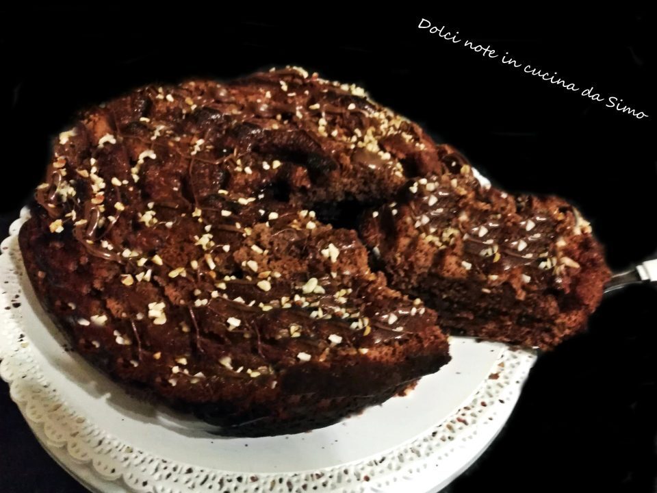 Torta soffice alla crema nocciolata