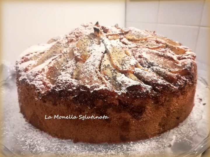 Torta soffice cacao, pere e semi di papavero