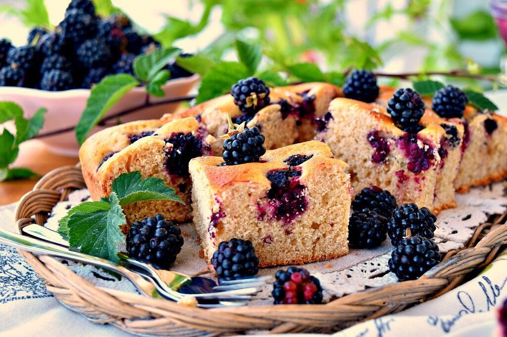 Torta soffice con le more, una vera delizia!