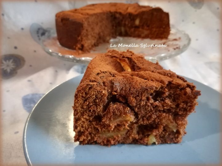 Torta soffice di mele al cioccolato