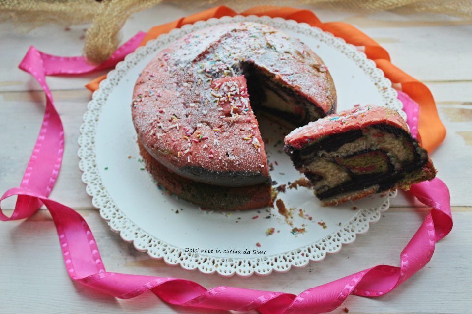 Torta soffice multicolor