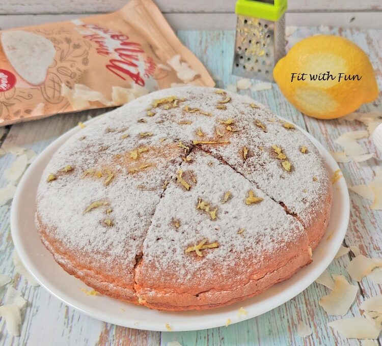 Torta tripudio di cocco e limone in padella senza zucchero