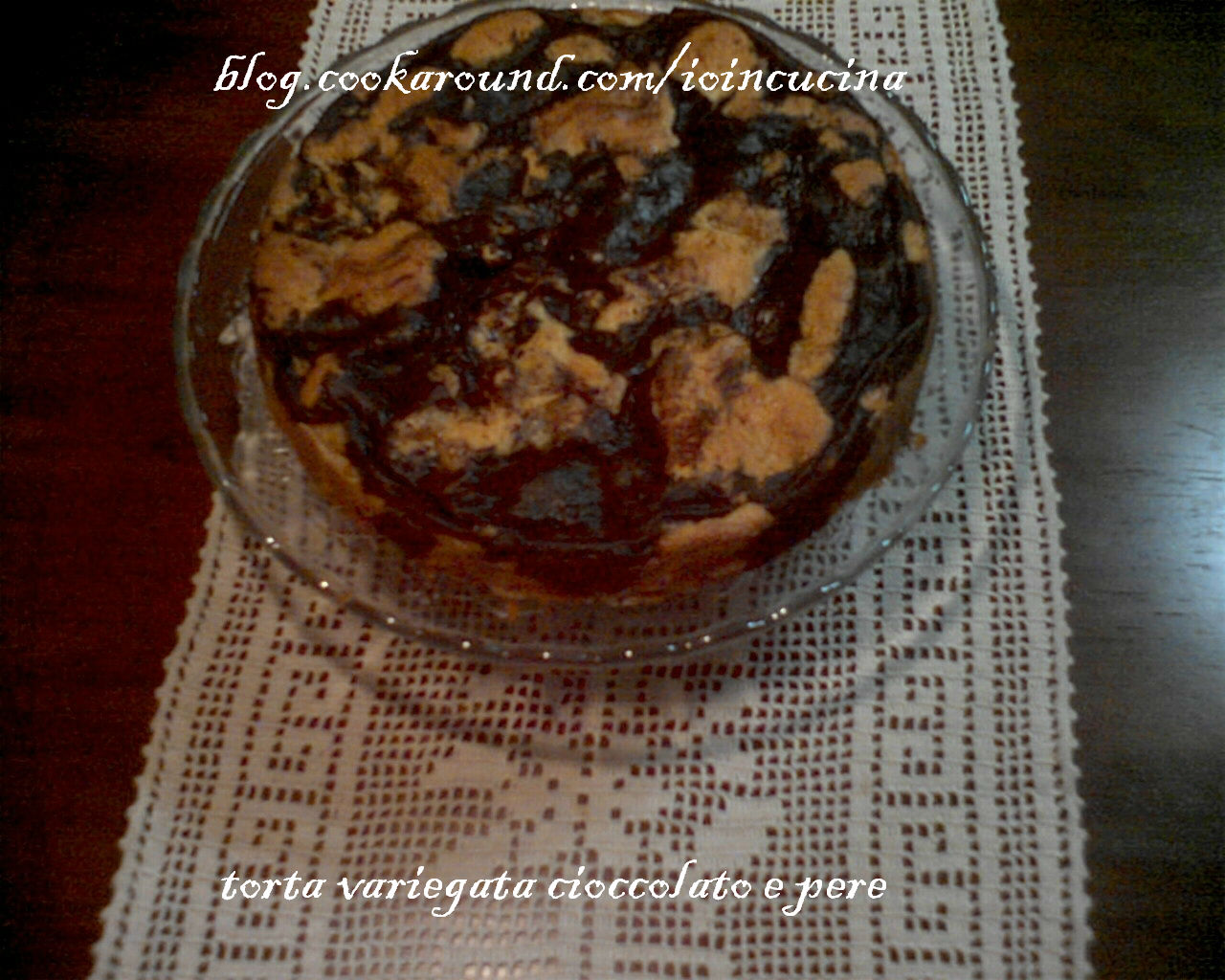 Torta variegata cioccolato e pere