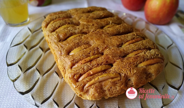 Torte di mele grattugiate con farina di mandorle senza burro