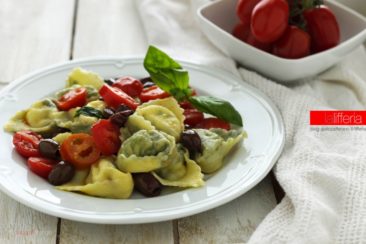 Tortelli al branzino con pomodorini e olive taggiasche