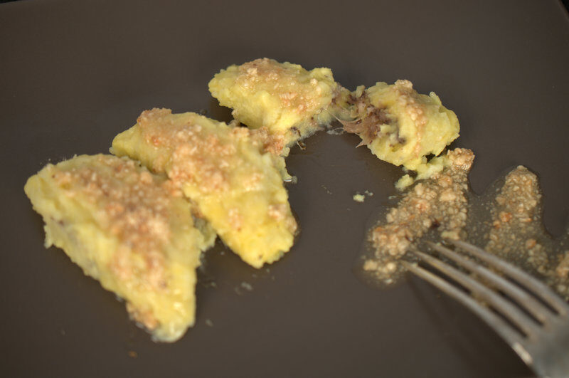 Tortelli di patate ripieni con salsa di burro alle nocciole