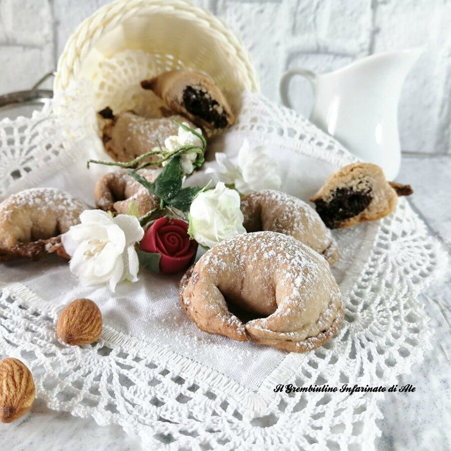 Tortelli dolci alle mandorle