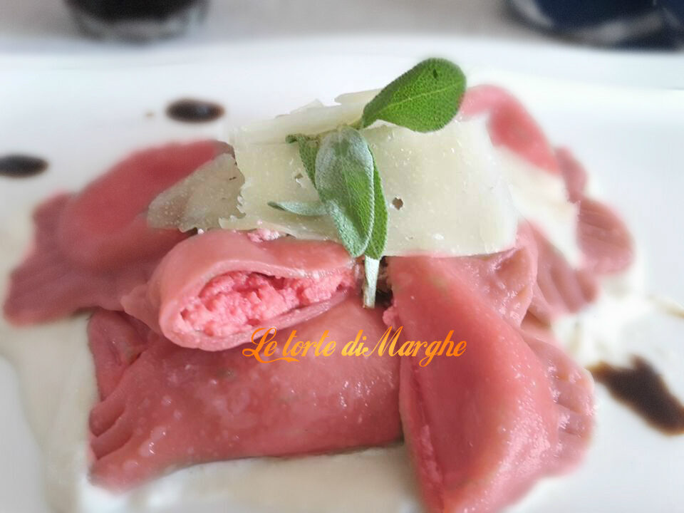 Tortelli ripieni al sapore di barbera
