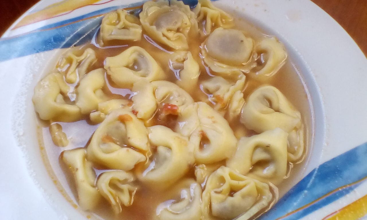 Tortellini in brodo