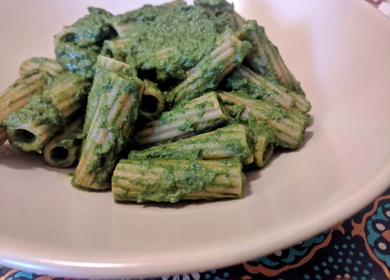Tortiglioni integrali con crema di ricotta e spinaci