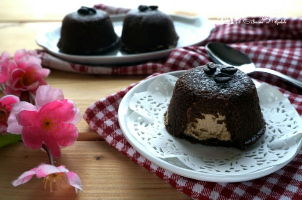 Tortine con crema al caffe’ (senza cottura)