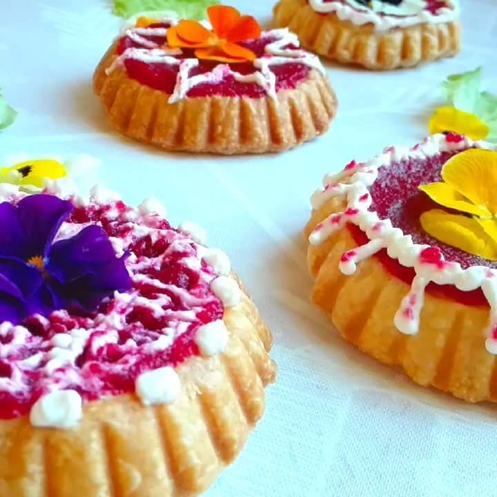 Tortine con ricotta e barbabietola