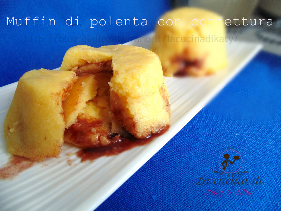Tortine di polenta con marmellata | Ricetta dolce e leggera