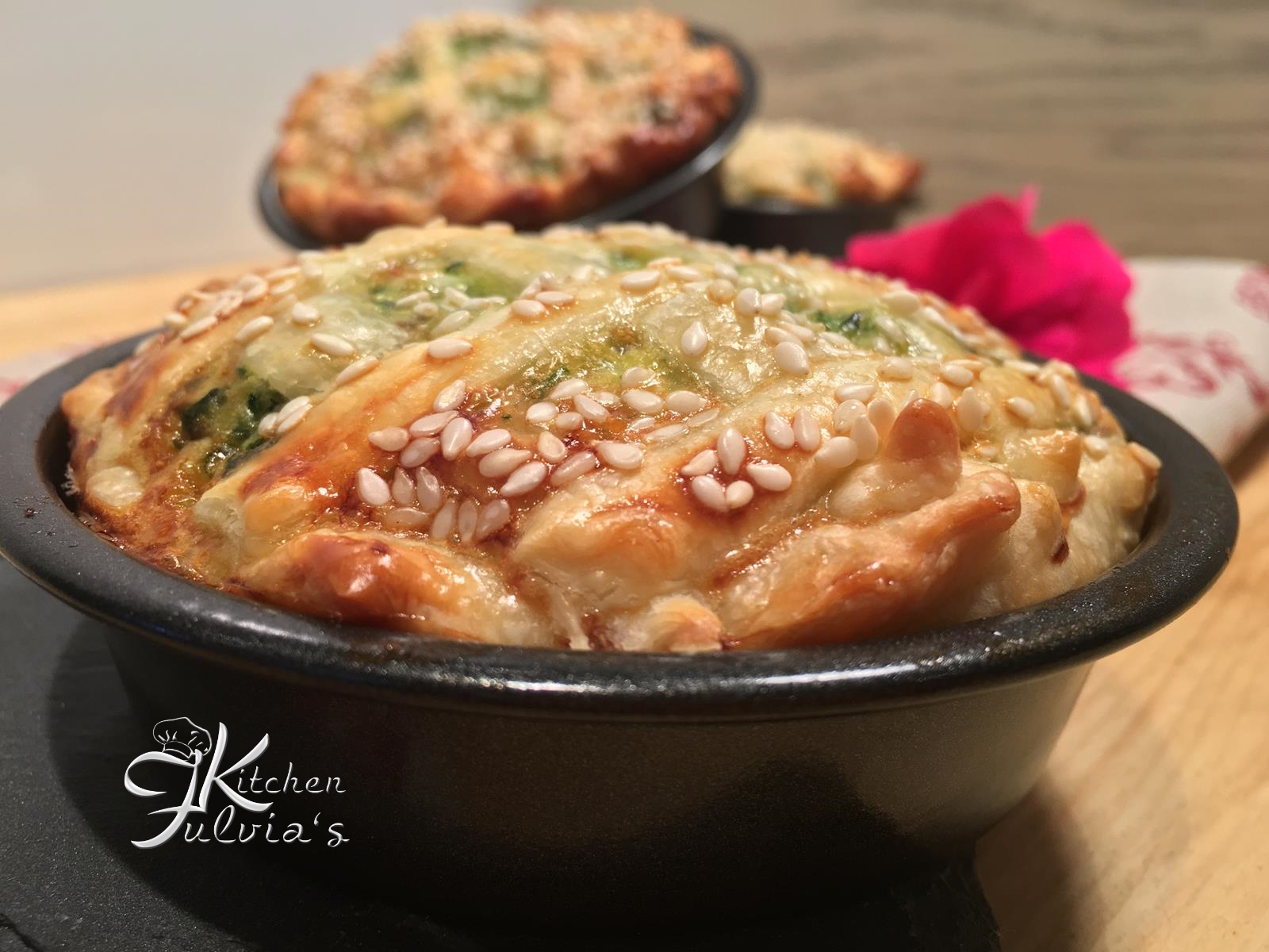 Tortine salate del riciclo ricetta svuotafrigo – videoricetta
