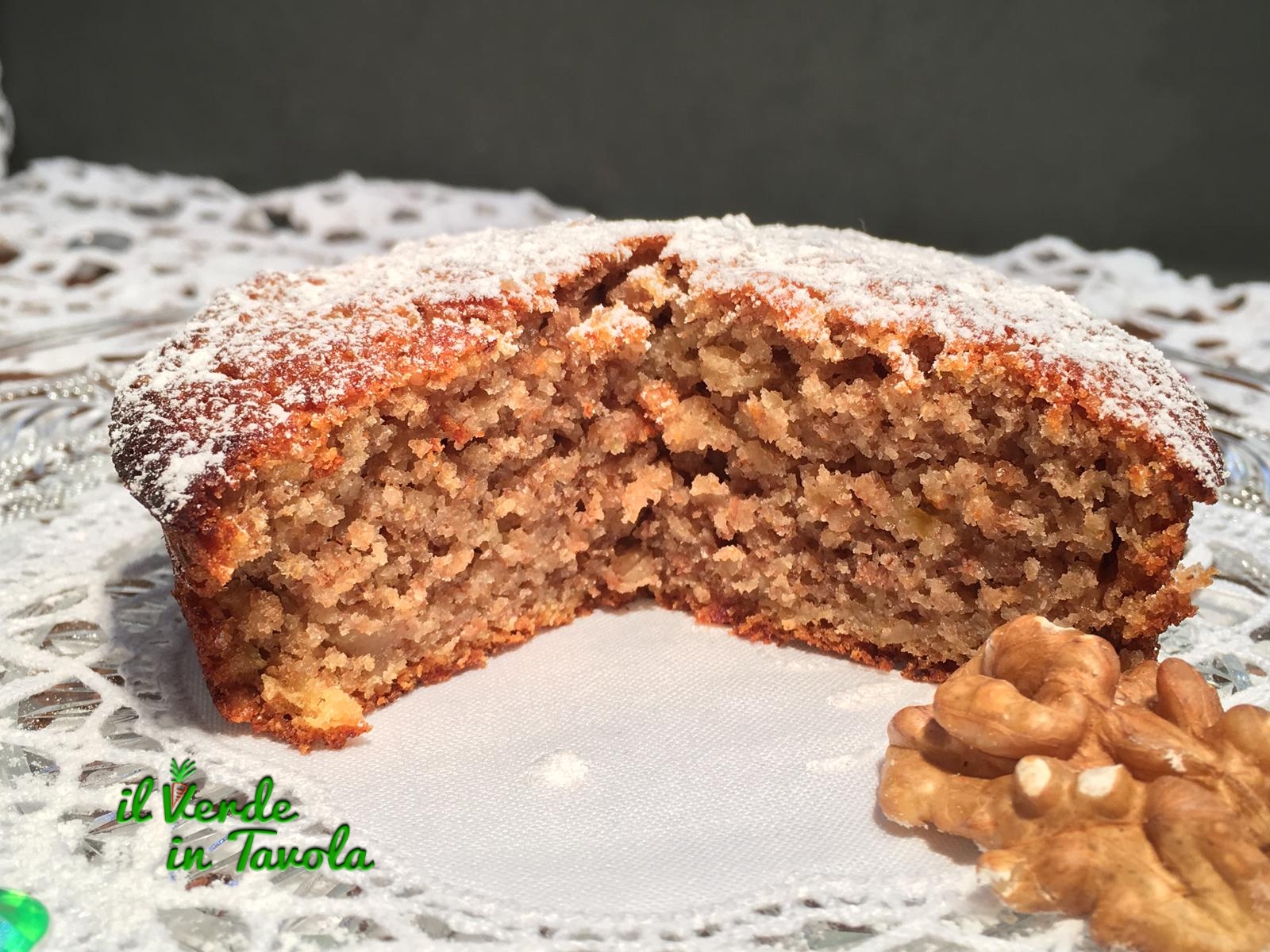 Tortine vegane con caco, mela e noci
