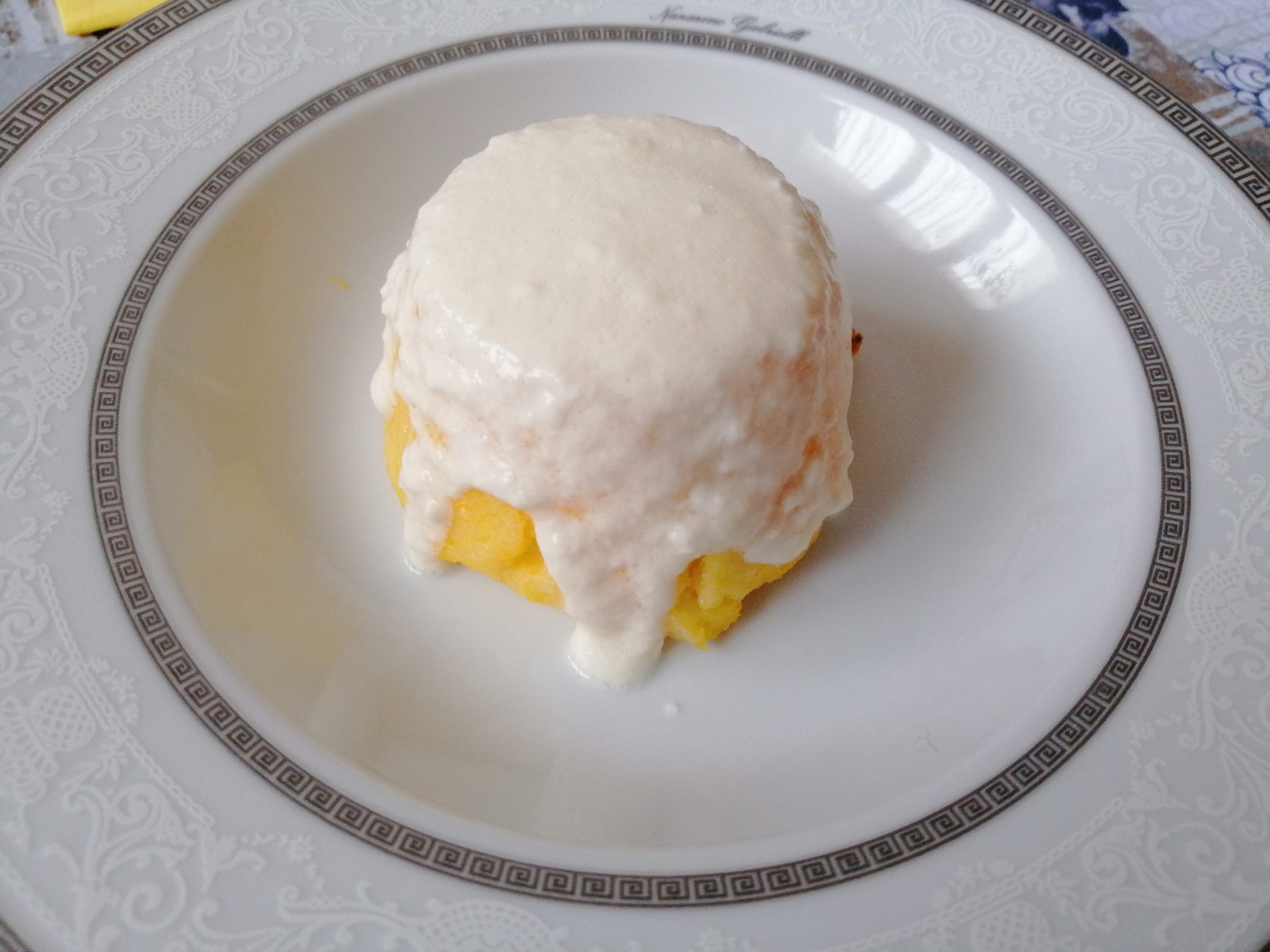 Tortini di polenta con crema al parmigiano