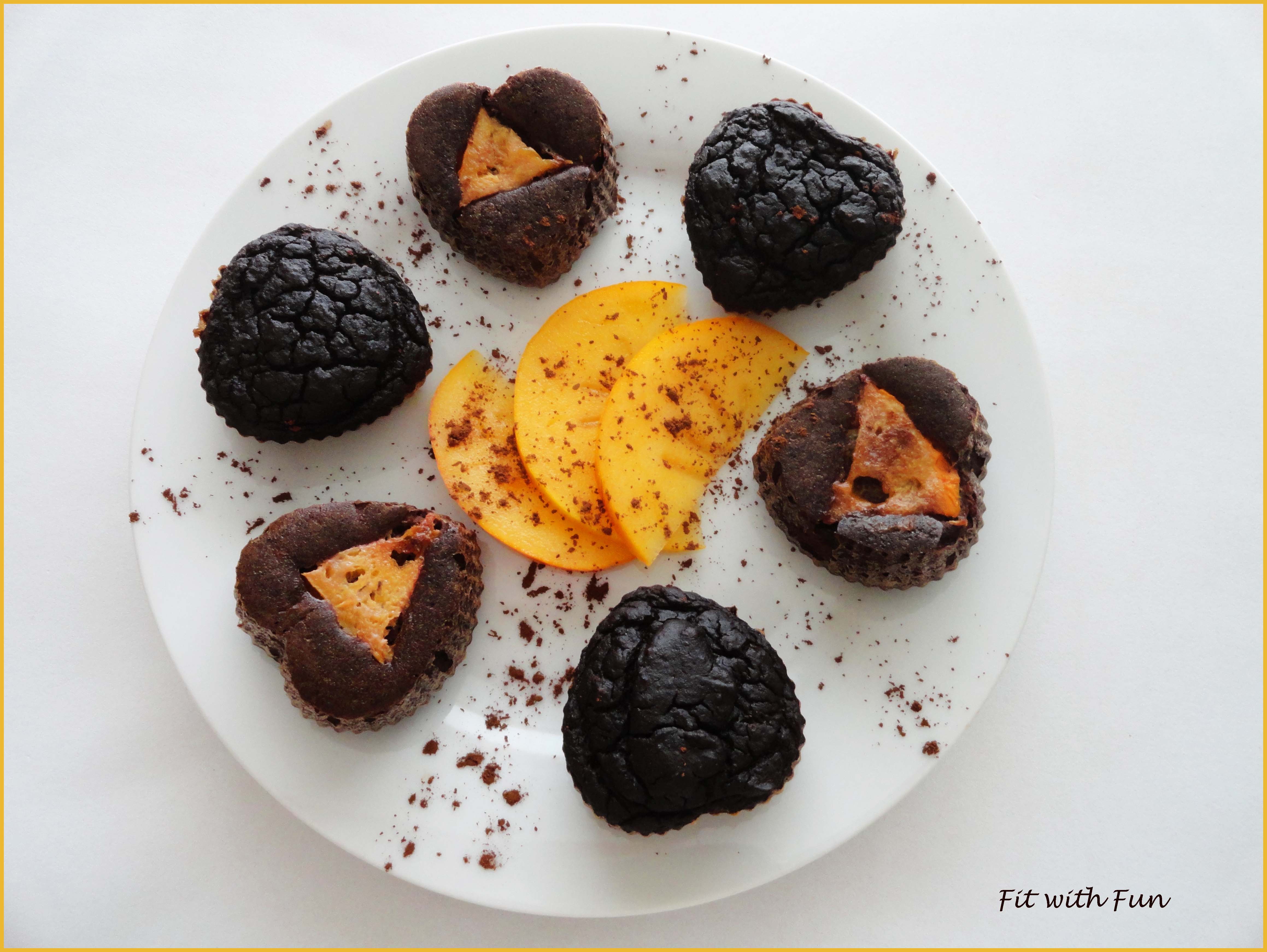 Tortini muffin fit e light ai cachi e cioccolato con video ricetta
