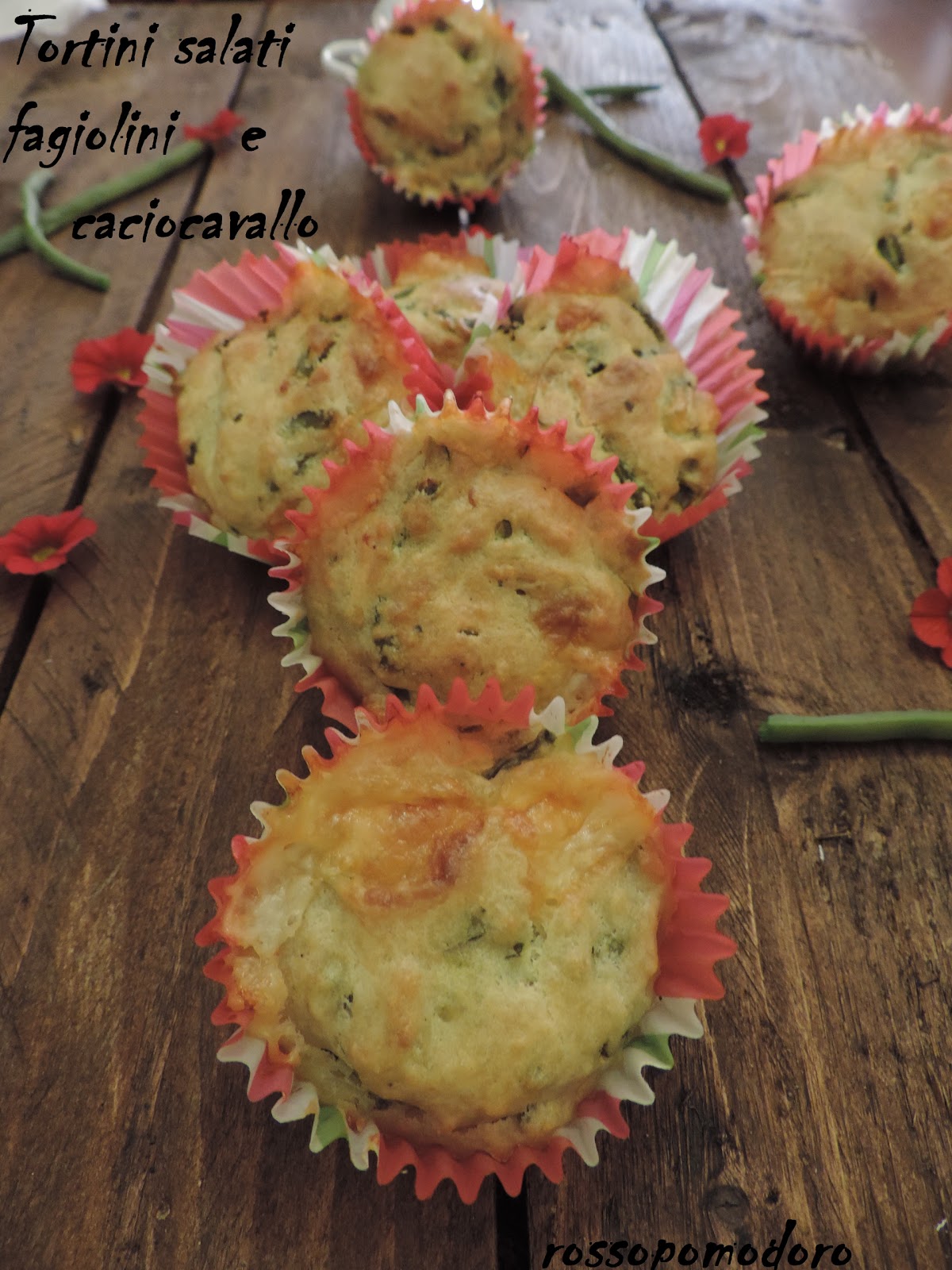 Tortini salati  fagiolini e caciocavallo