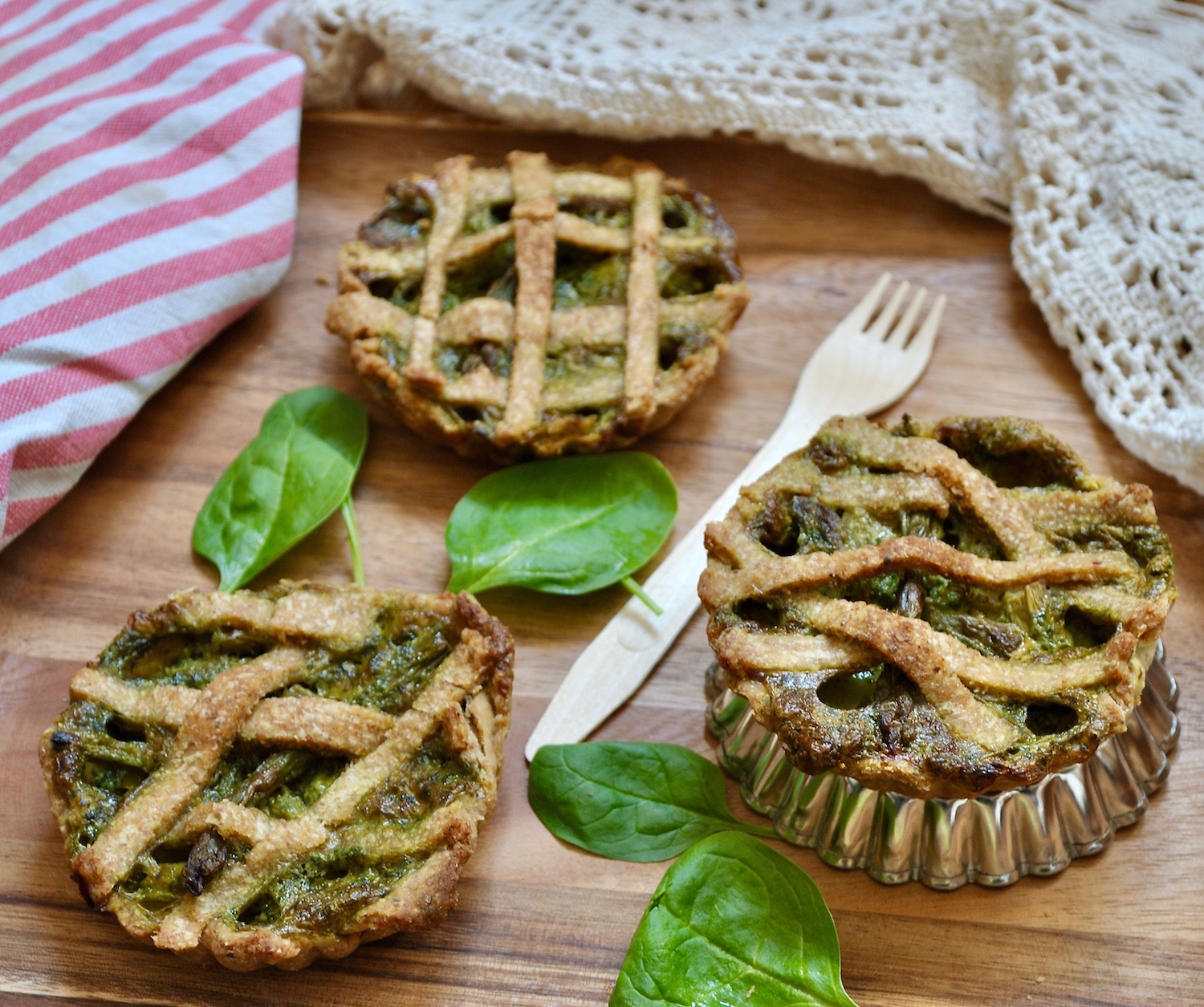 Tortini salati vegan e rustici per i pic nic