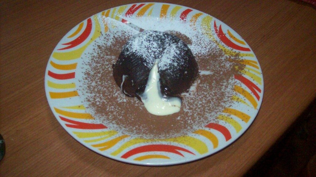 Tortino al cioccolato con cuore morbido bianco