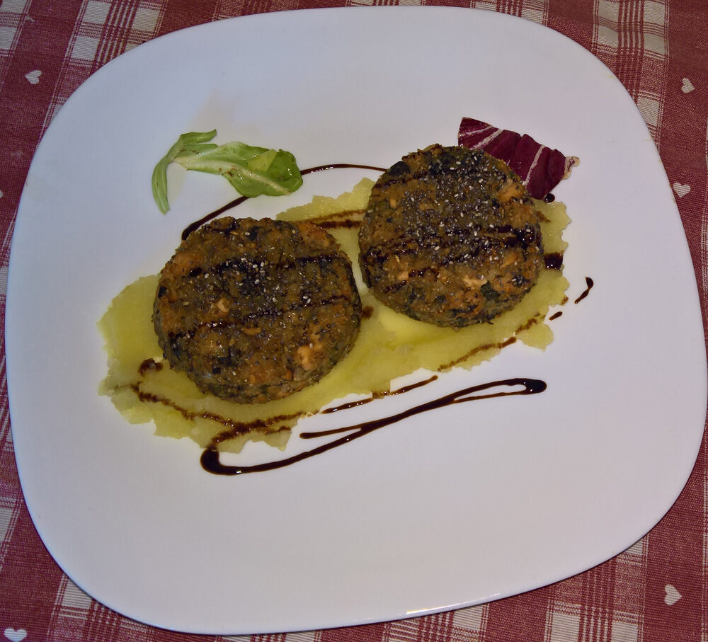 Tortino con, riso basmati, amaranto e salmone