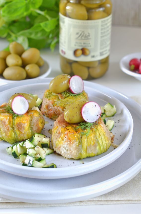 Tortino di fiori di zucca con ricotta e olive bella di cerignola di conserve daune