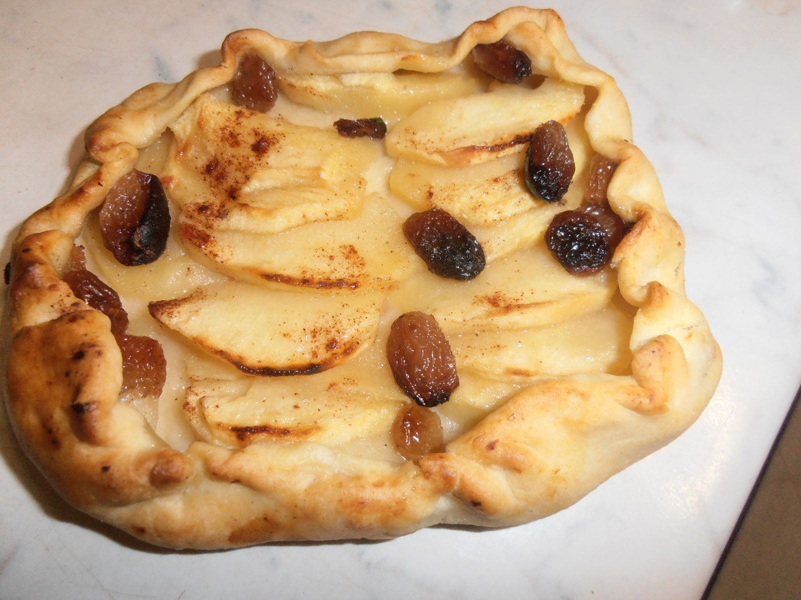 Tortino di mele e uvetta