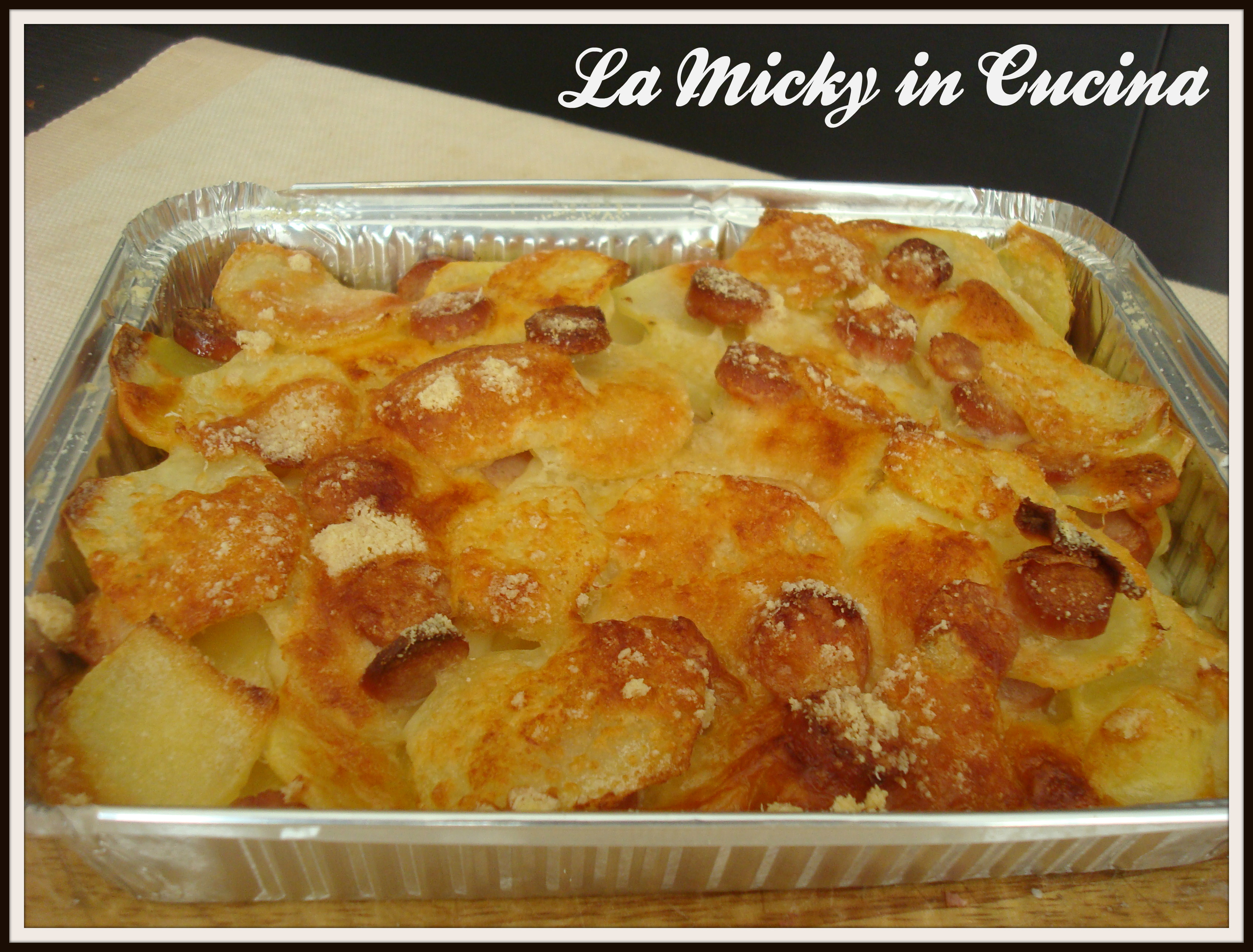 Tortino di patate al forno con wurstel
