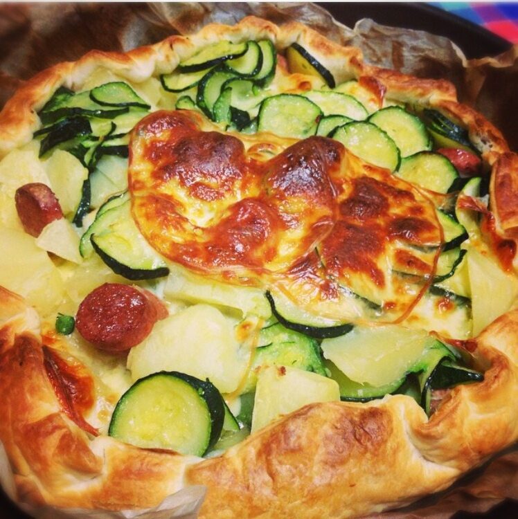 Tortino di patate, zucchine e scamorza affumicata