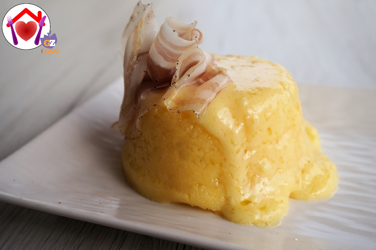Tortino di polenta con salsa al puzzone di moena