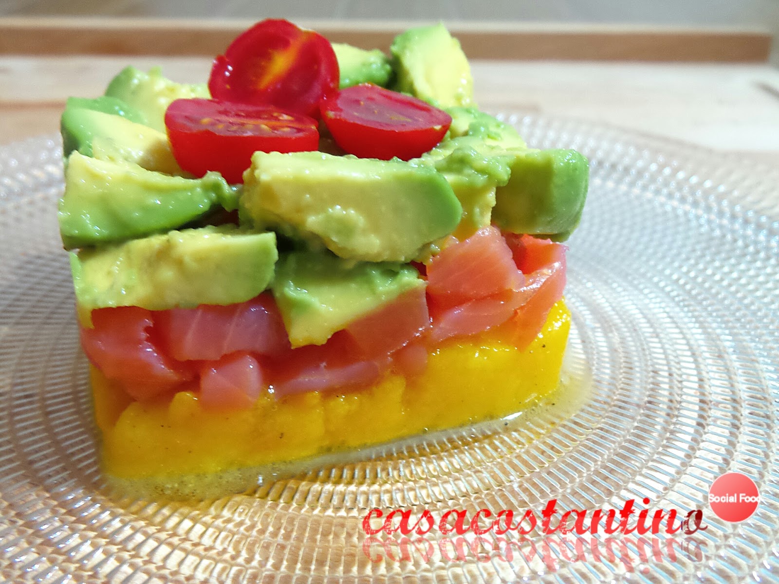 Tortino mango, salmone ed avocado