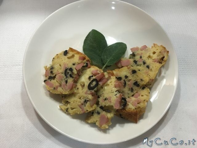 Tortino salato mortadella, formaggio e olive nere