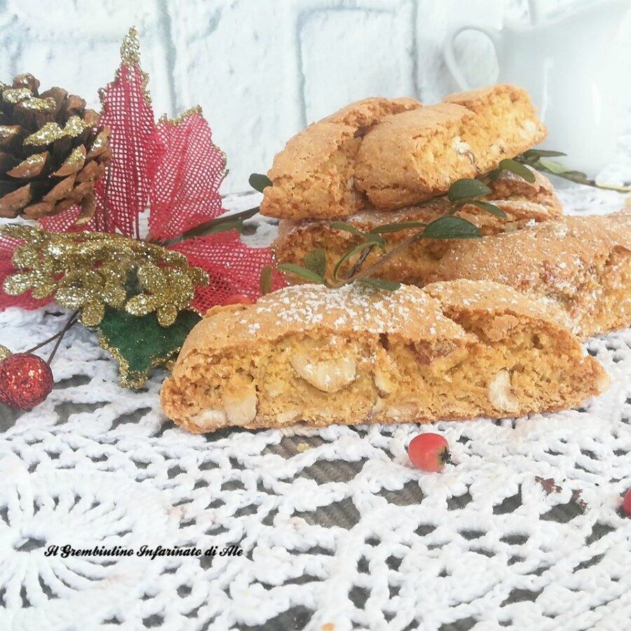 Tozzetti alle mandorle e noci