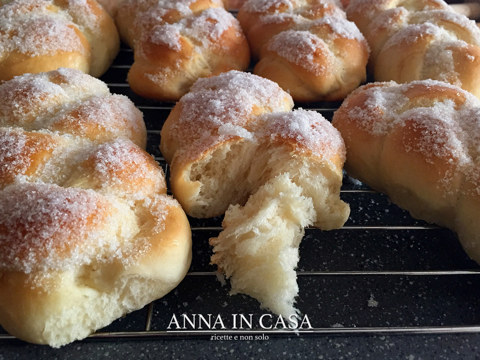 Trecce brioche con lo zucchero – ricetta passo passo