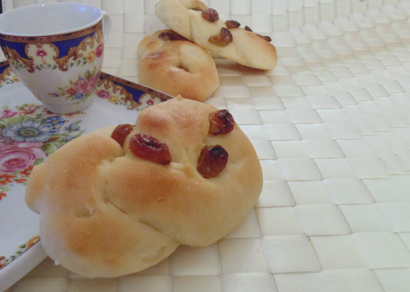 Treccia con uvetta-ricetta dolce