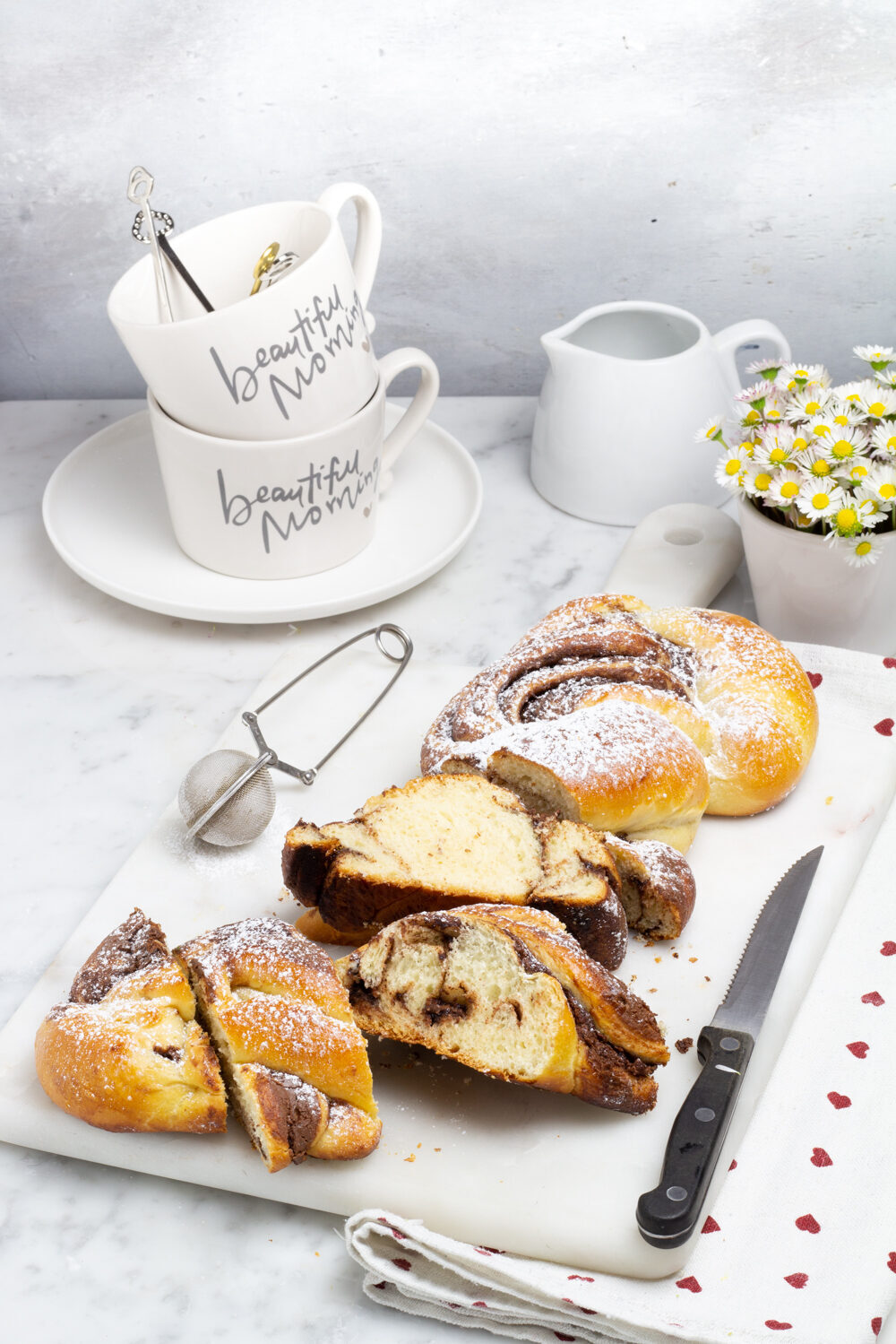 Treccia di pan brioche alla nutella
