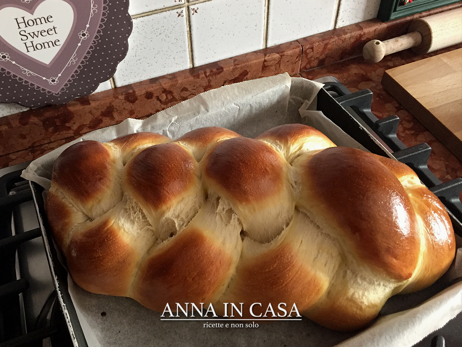 Treccia neutra di brioche
