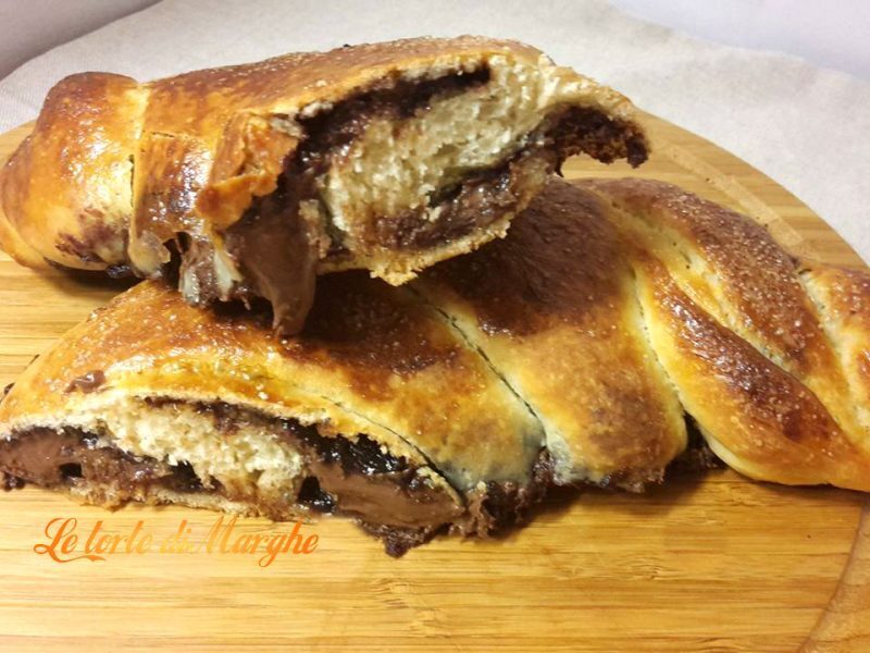 Treccia ripiena di nutella – ricetta facile –