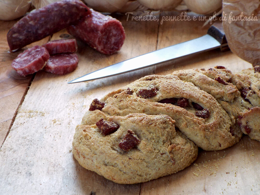 Treccia rustica di pane al salame