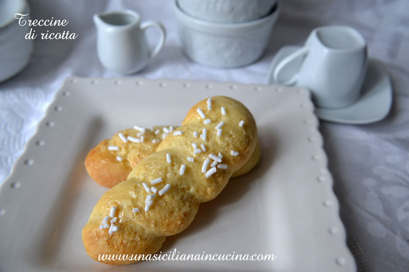 Treccine di ricotta