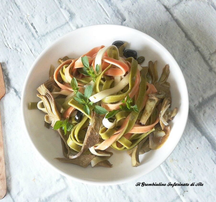 Tricolore ai capperi, olive nere e carciofi