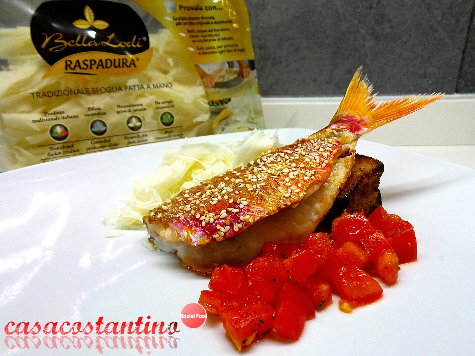 Triglia scottata con raspadura pomodoro e melanzana