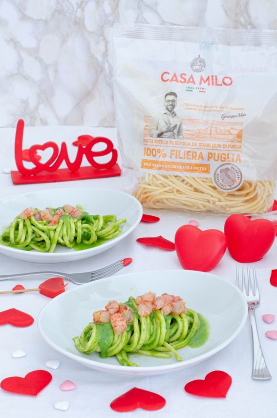 Troccoli freschi casa milo con crema di rape e tartare di gamberi
