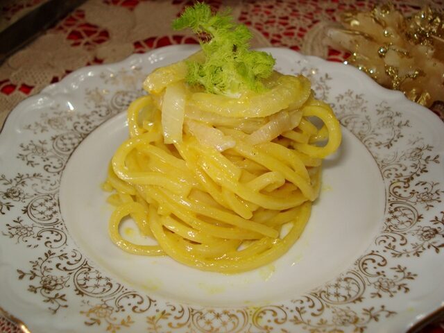 Troccoli gorgonzola e finocchi (per 4)