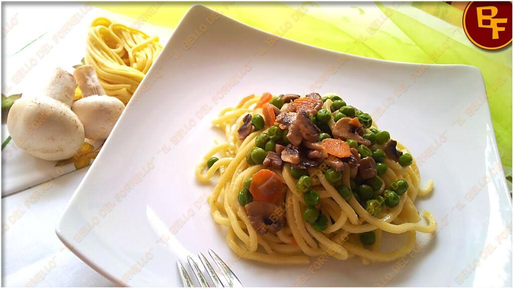 Troccoli piselli e funghi